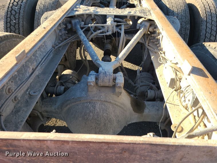 image for item MJ9520 2004 Sterling  truck cab and chassis