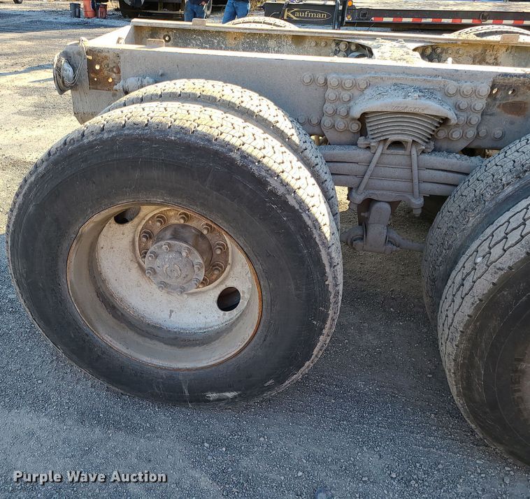 image for item MJ9520 2004 Sterling  truck cab and chassis