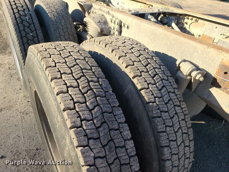 image for item MJ9520 2004 Sterling  truck cab and chassis