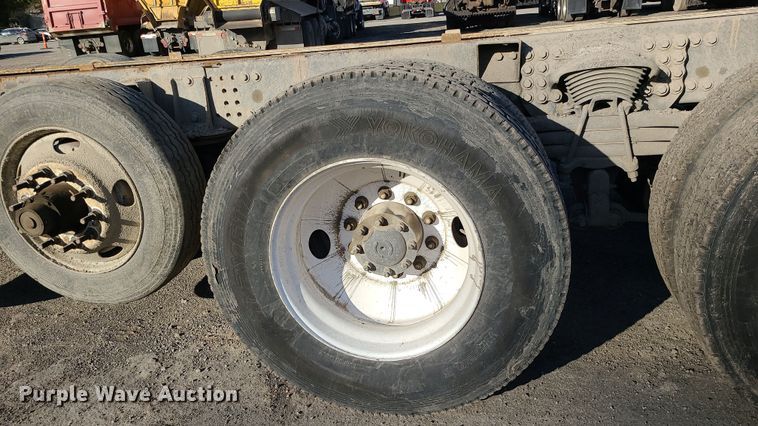 image for item MJ9520 2004 Sterling  truck cab and chassis