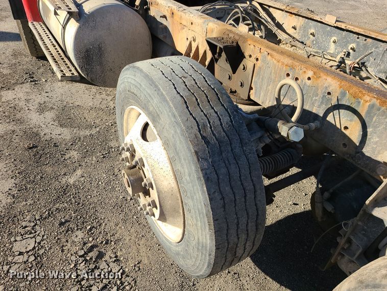 image for item MJ9520 2004 Sterling  truck cab and chassis