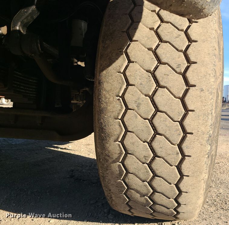 image for item MJ9520 2004 Sterling  truck cab and chassis