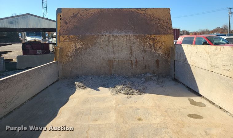 image for item MJ9524 2013 Morooka MSF-800VD  track carrier