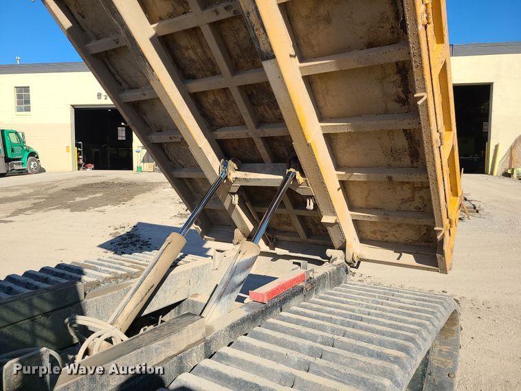 image for item MJ9524 2013 Morooka MSF-800VD  track carrier