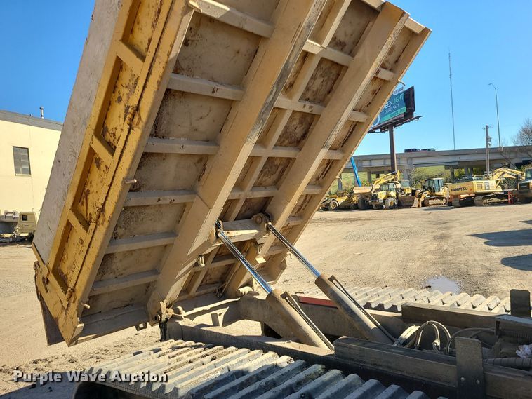 image for item MJ9524 2013 Morooka MSF-800VD  track carrier