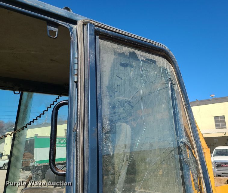 image for item MJ9524 2013 Morooka MSF-800VD  track carrier