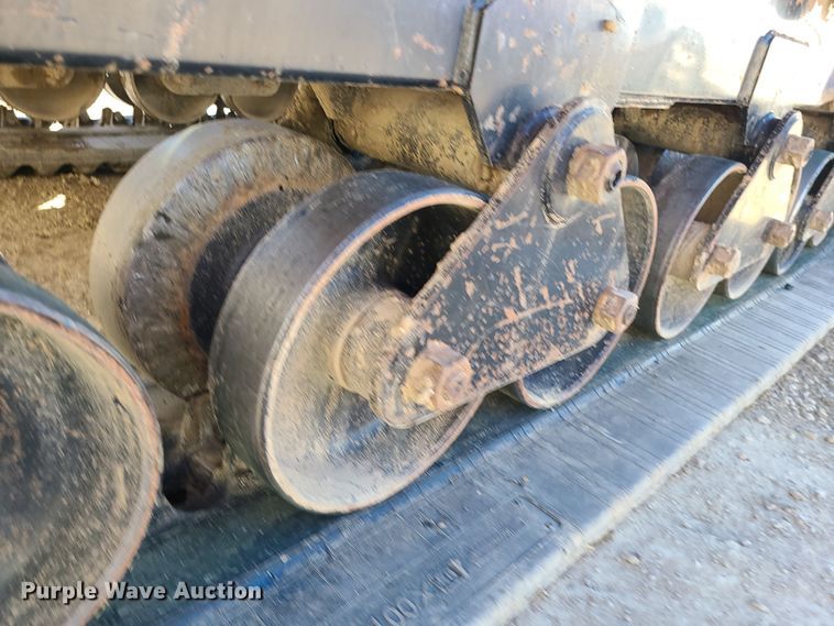 image for item MJ9524 2013 Morooka MSF-800VD  track carrier