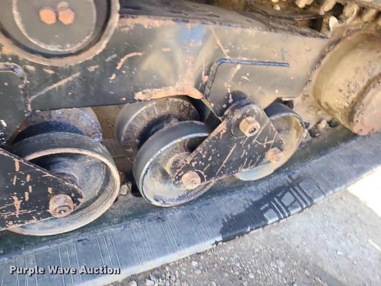 image for item MJ9524 2013 Morooka MSF-800VD  track carrier