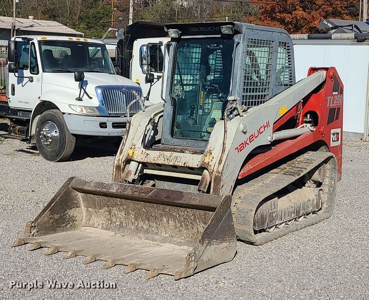 image for item MJ9526 2012 Takeuchi TL250  tracked skid steer loader