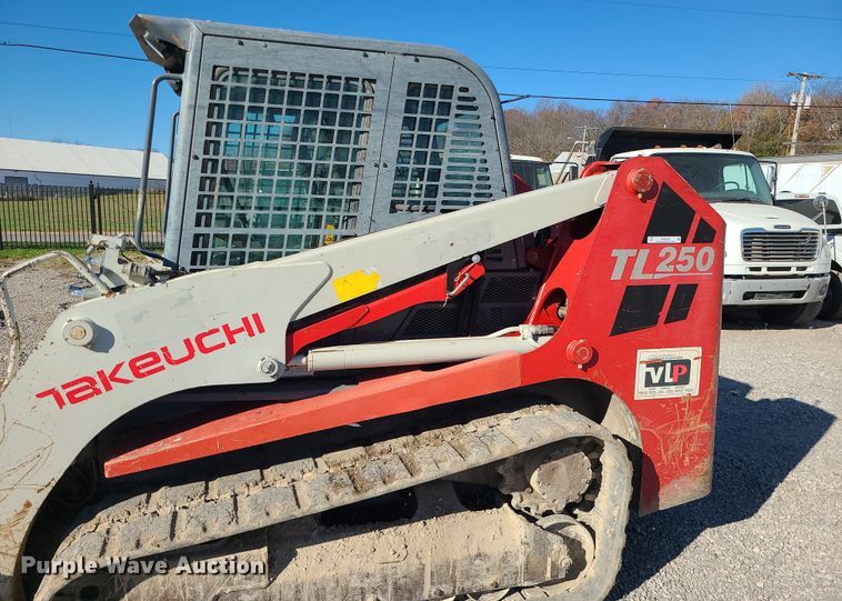 image for item MJ9526 2012 Takeuchi TL250  tracked skid steer loader