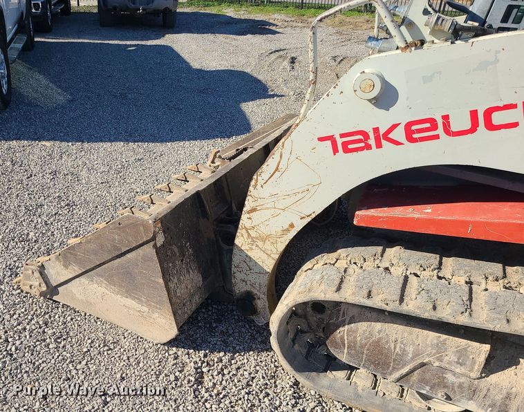image for item MJ9526 2012 Takeuchi TL250  tracked skid steer loader