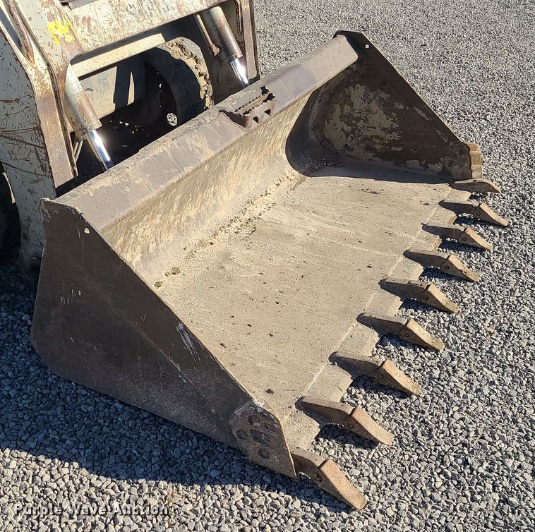 image for item MJ9526 2012 Takeuchi TL250  tracked skid steer loader