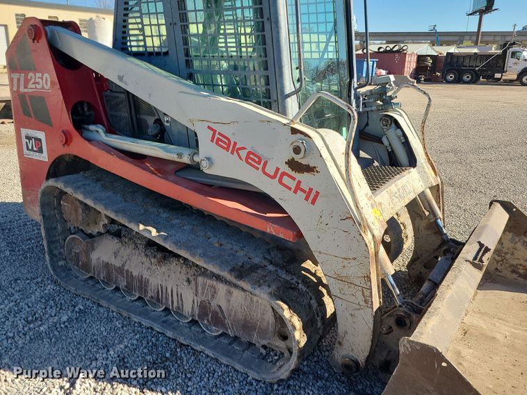 image for item MJ9526 2012 Takeuchi TL250  tracked skid steer loader