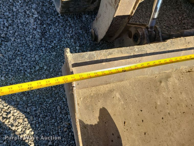 image for item MJ9526 2012 Takeuchi TL250  tracked skid steer loader