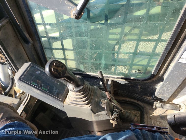 image for item MJ9526 2012 Takeuchi TL250  tracked skid steer loader