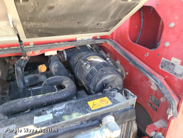 image for item MJ9526 2012 Takeuchi TL250  tracked skid steer loader