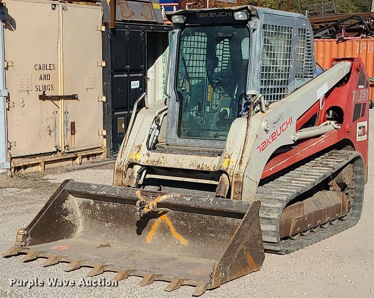 image for item MJ9527 2011 Takeuchi TL250  tracked skid steer loader