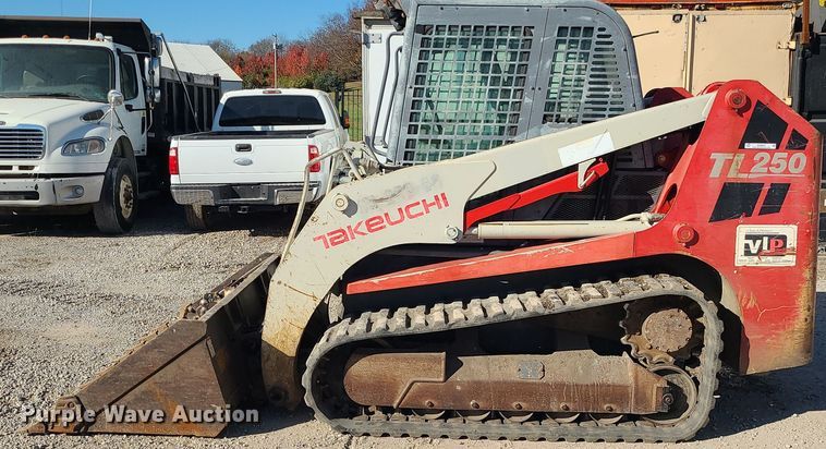 image for item MJ9527 2011 Takeuchi TL250  tracked skid steer loader