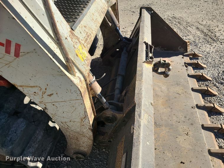 image for item MJ9527 2011 Takeuchi TL250  tracked skid steer loader