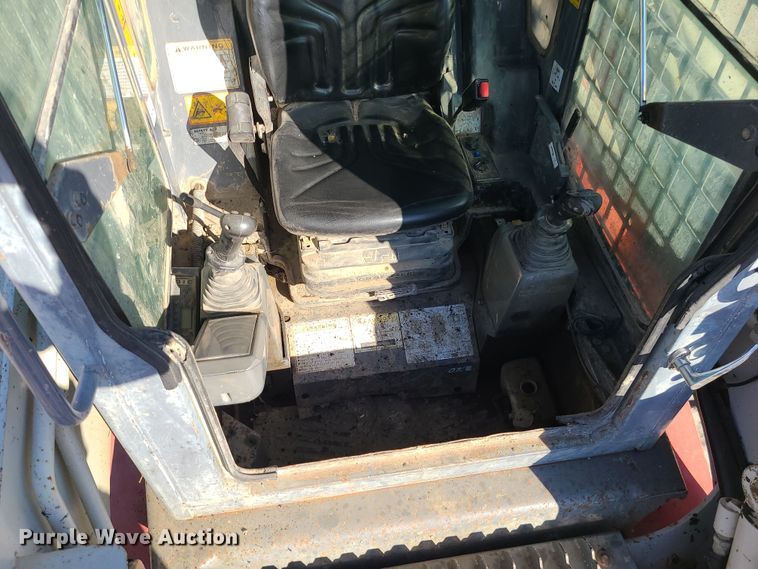 image for item MJ9527 2011 Takeuchi TL250  tracked skid steer loader