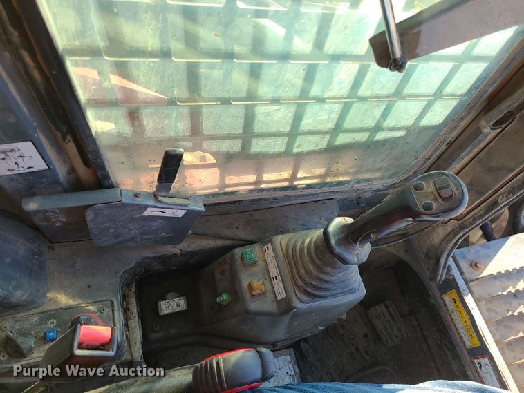 image for item MJ9527 2011 Takeuchi TL250  tracked skid steer loader