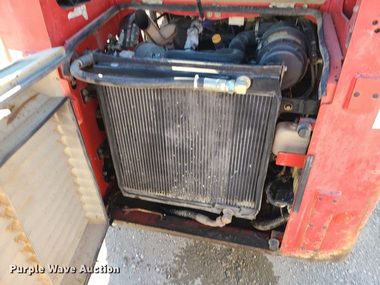 image for item MJ9527 2011 Takeuchi TL250  tracked skid steer loader