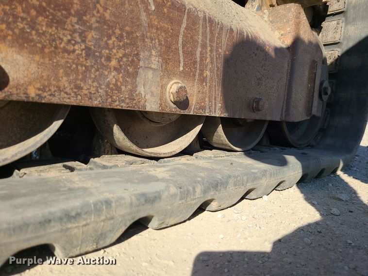 image for item MJ9527 2011 Takeuchi TL250  tracked skid steer loader