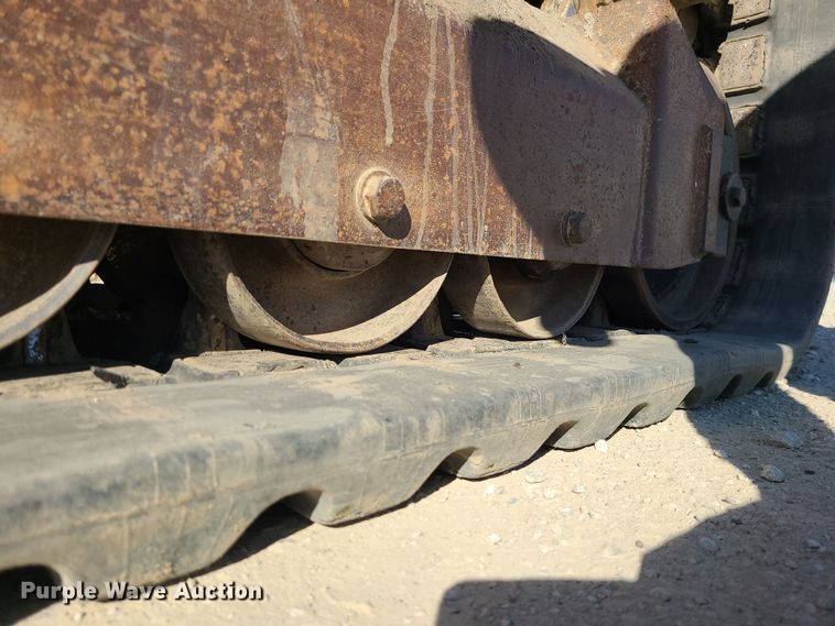 image for item MJ9527 2011 Takeuchi TL250  tracked skid steer loader