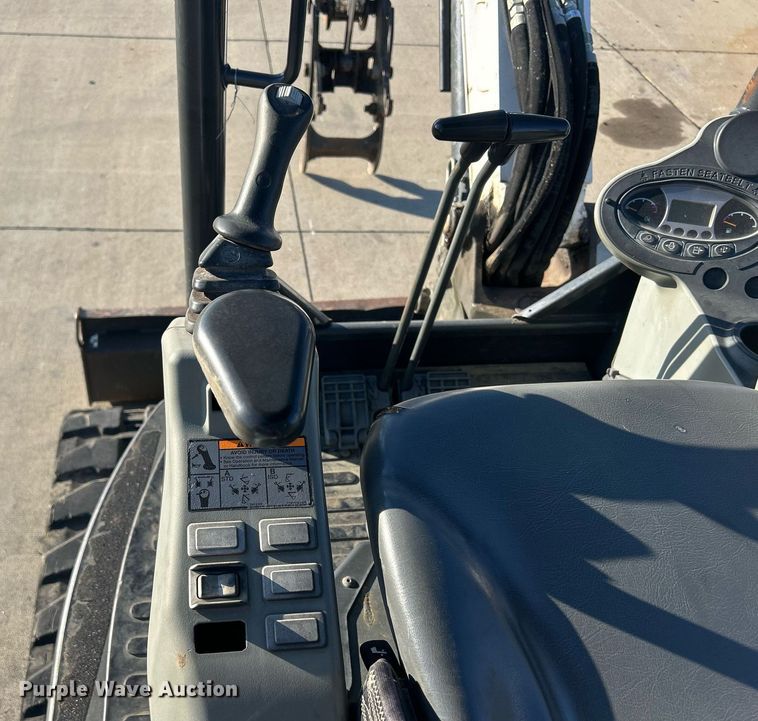 image for item MO9076 2017 Bobcat E45  mini excavator