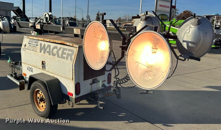 image for item MO9077 2007 Wacker LTC4  light plant