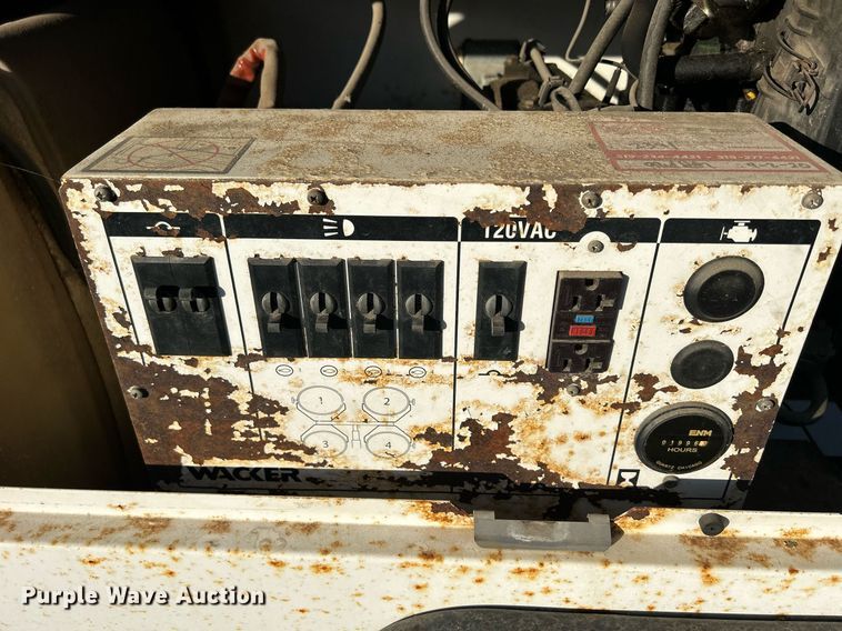 image for item MO9077 2007 Wacker LTC4  light plant