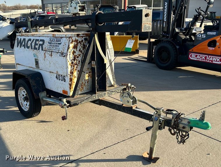 image for item MO9079 2004 Wacker LTC4  light plant