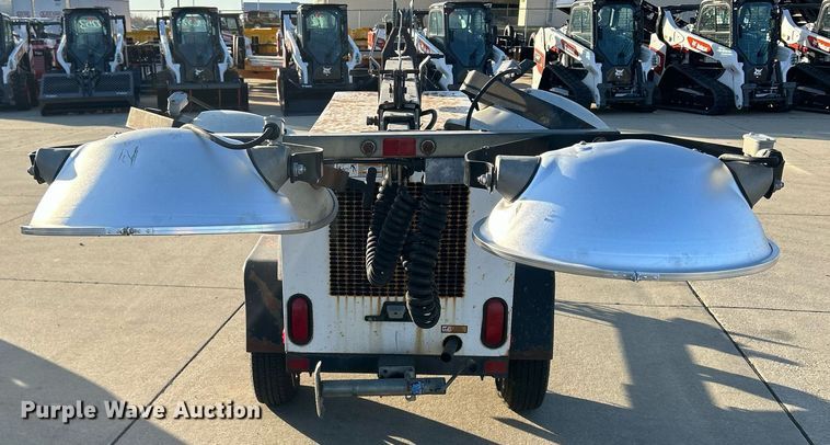 image for item MO9079 2004 Wacker LTC4  light plant