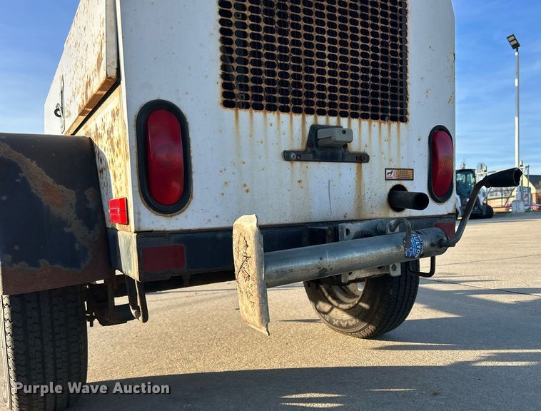 image for item MO9079 2004 Wacker LTC4  light plant