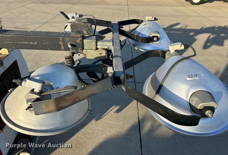 image for item MO9079 2004 Wacker LTC4  light plant