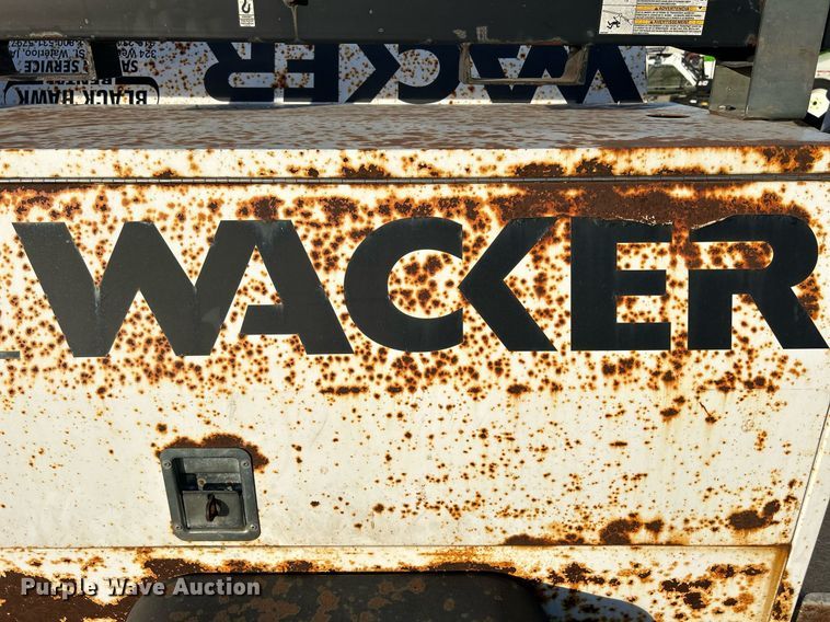 image for item MO9079 2004 Wacker LTC4  light plant