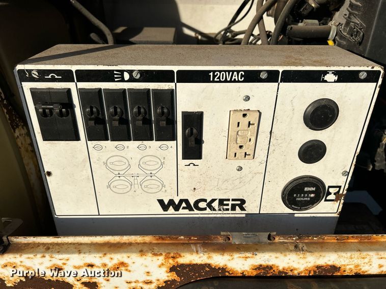 image for item MO9079 2004 Wacker LTC4  light plant