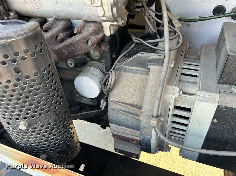 image for item MO9079 2004 Wacker LTC4  light plant