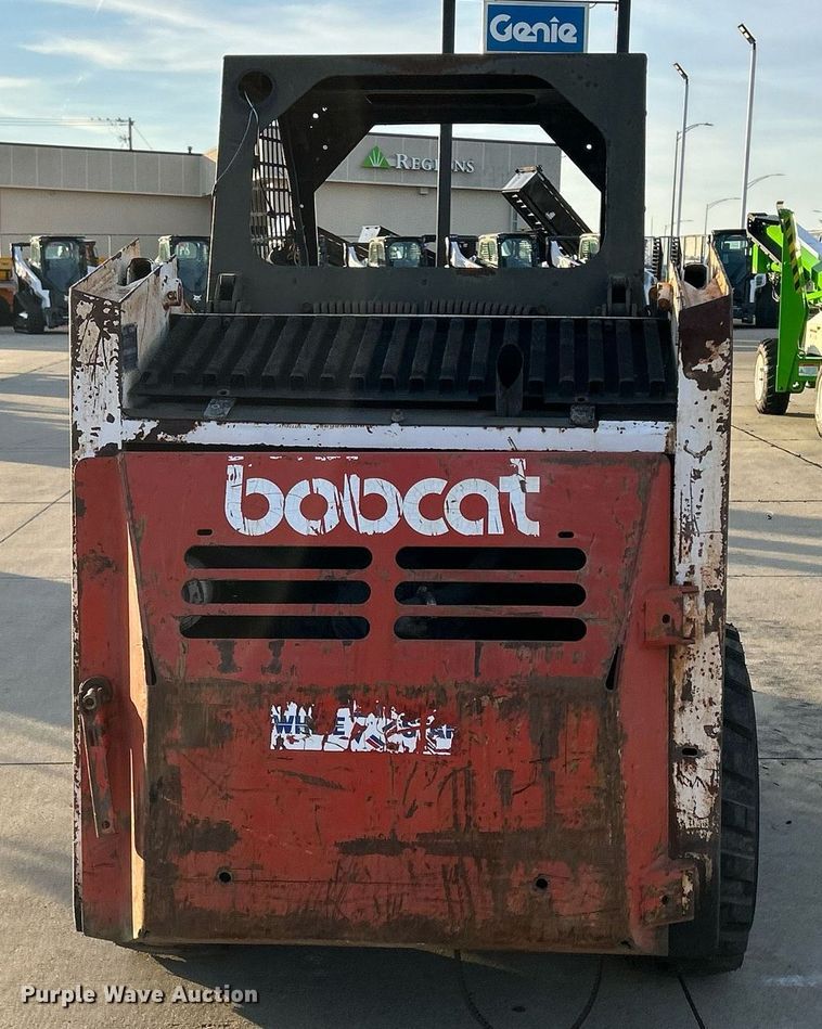 image for item MO9080 1981 Bobcat 642  skid steer loader
