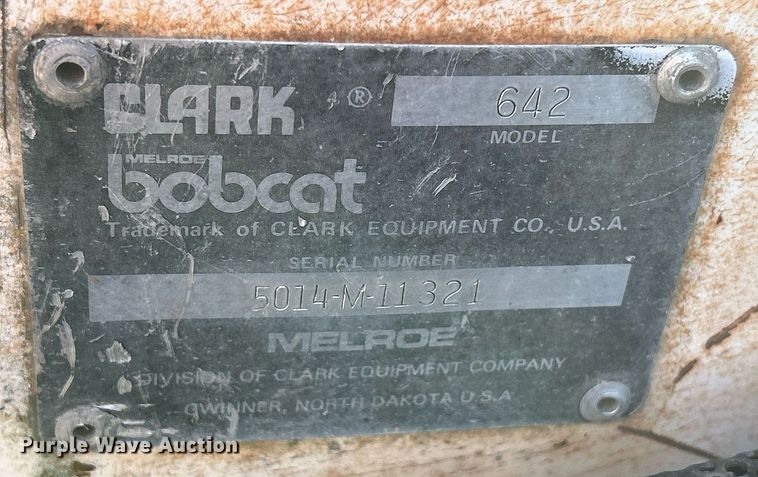 image for item MO9080 1981 Bobcat 642  skid steer loader