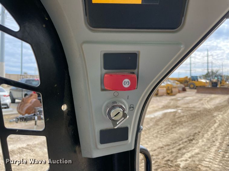 image for item NA9706 2019 Caterpillar  259D tracked skid steer loader