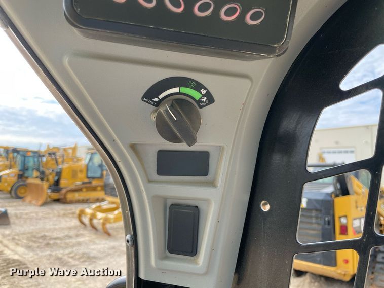 image for item NA9706 2019 Caterpillar  259D tracked skid steer loader