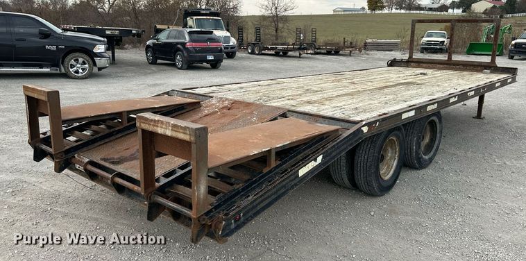 image for item NL9097 1995 Titan  equipment trailer