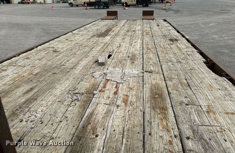 image for item NL9097 1995 Titan  equipment trailer