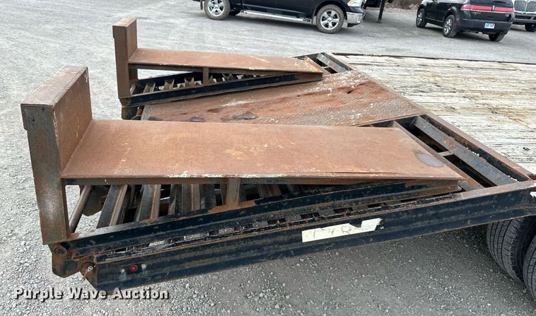 image for item NL9097 1995 Titan  equipment trailer