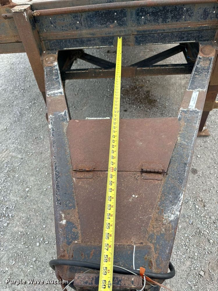 image for item NL9097 1995 Titan  equipment trailer