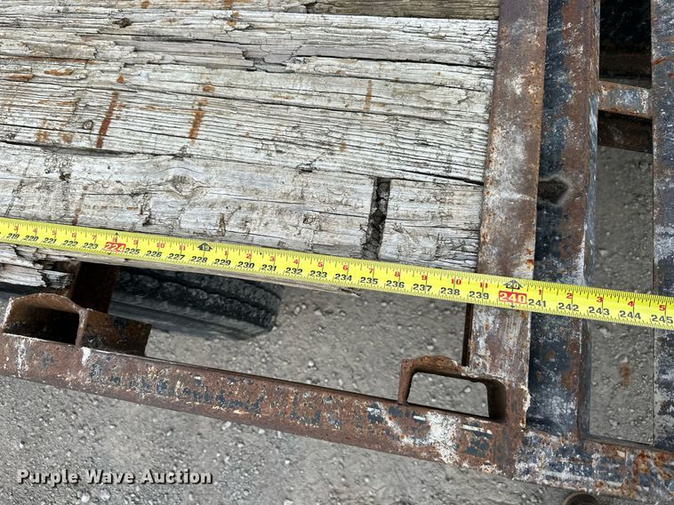 image for item NL9097 1995 Titan  equipment trailer