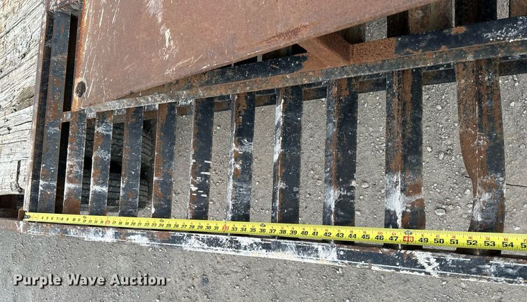 image for item NL9097 1995 Titan  equipment trailer