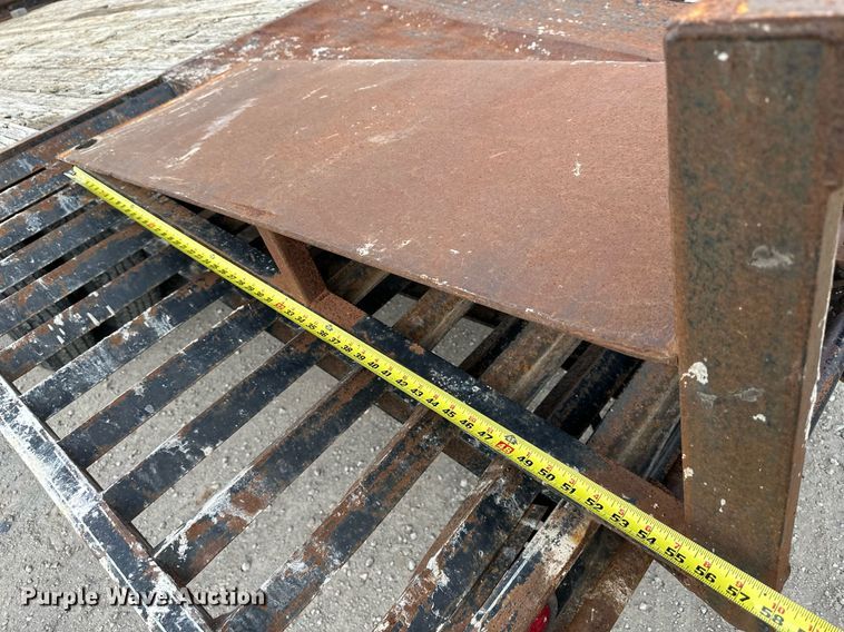 image for item NL9097 1995 Titan  equipment trailer