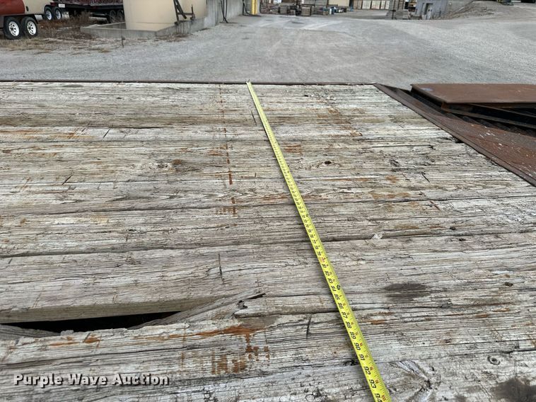 image for item NL9097 1995 Titan  equipment trailer